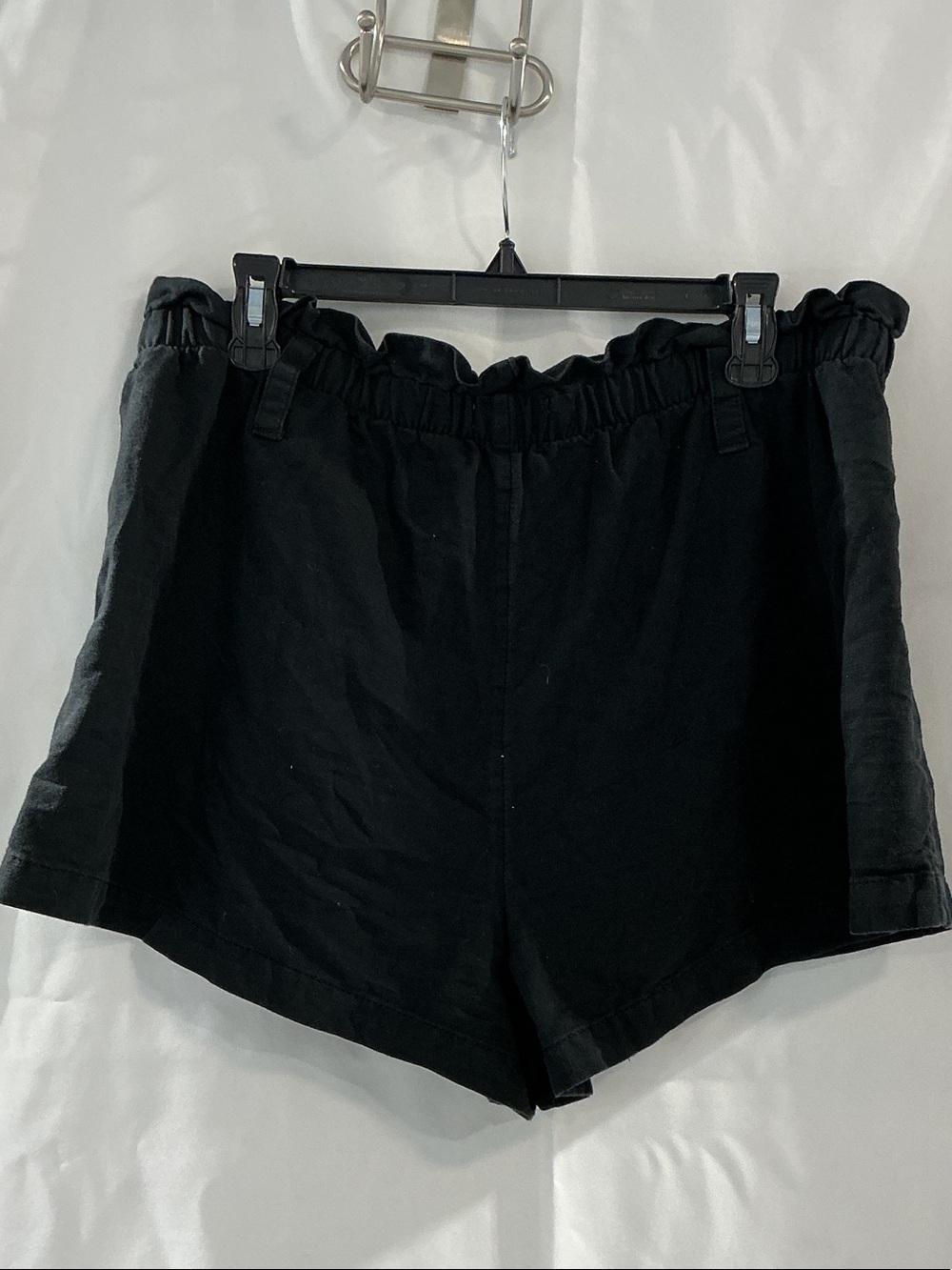 LC Lauren Conrad Black High-Waist Ruffle Waist Pull-On Shorts